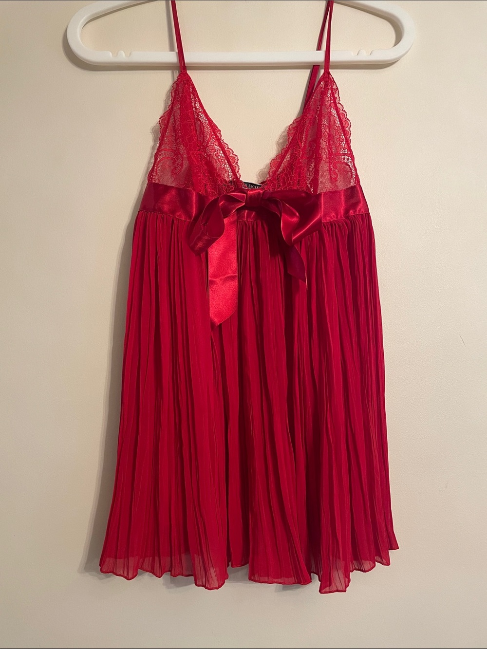 Victoria's Secret Red Lace & Satin Bow Chemise